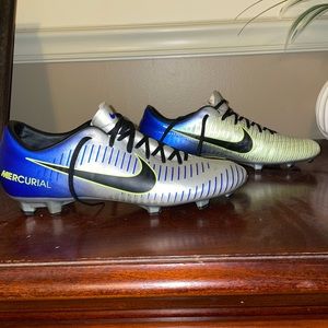 Nike Mercurial  Brand new cleats size 8
